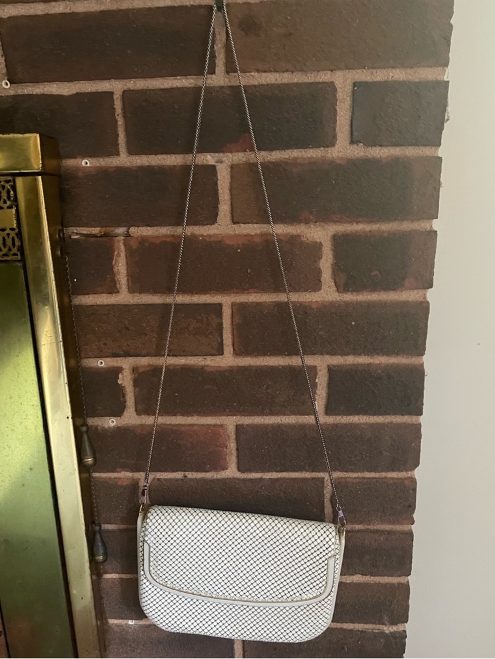 Vintage Mesh Crossbody Bag with Gold Chain Strap - Picture 5 of 6